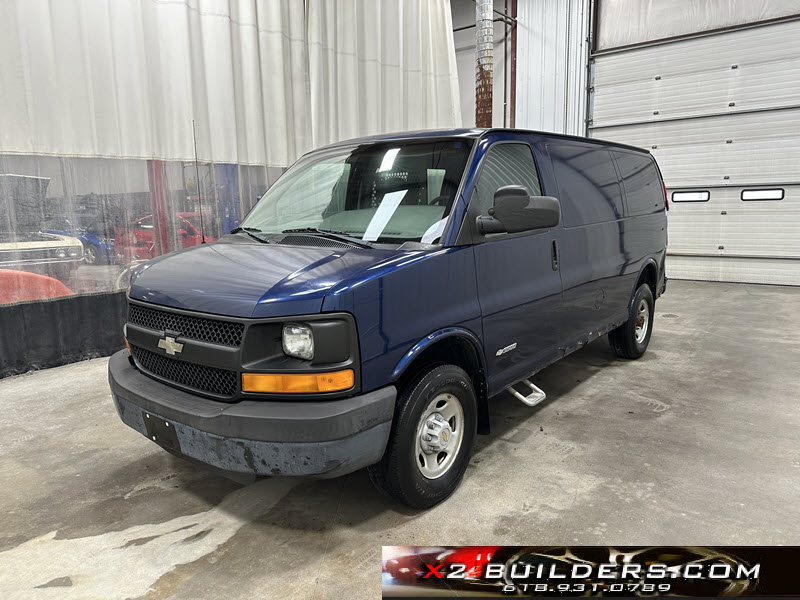 Chevrolet Express Cargo's photo