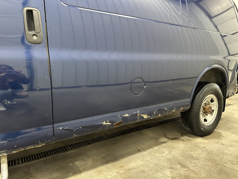 2003 Chevrolet Express Cargo Base photo 11