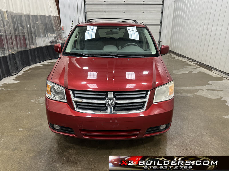 2010 Dodge Grand Caravan Crew photo 2