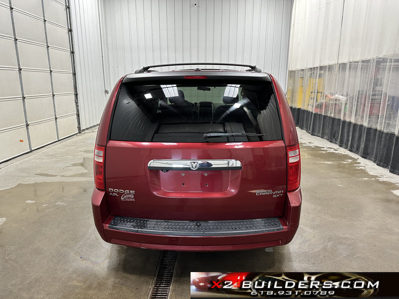 2010 Dodge Grand Caravan Crew photo 5