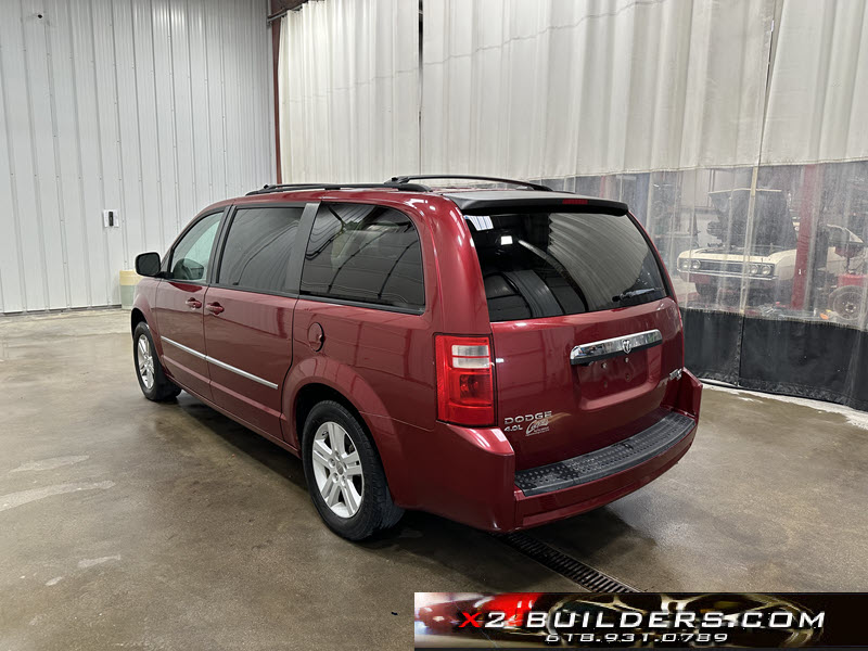 2010 Dodge Grand Caravan Crew photo 6