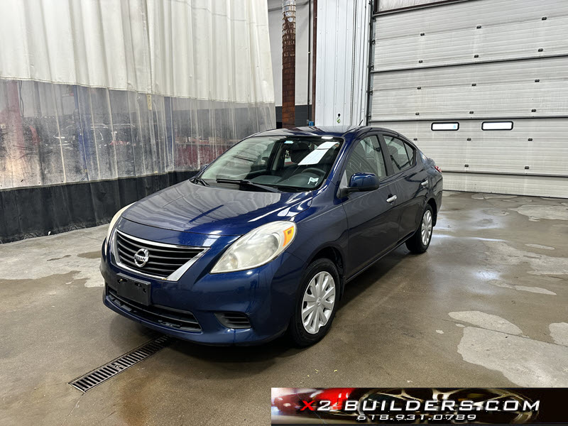 2012 Nissan Versa SV