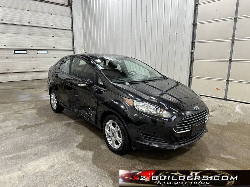 2014 Ford Fiesta SE photo 3