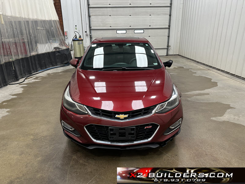 2016 Chevrolet Cruze LT photo 2