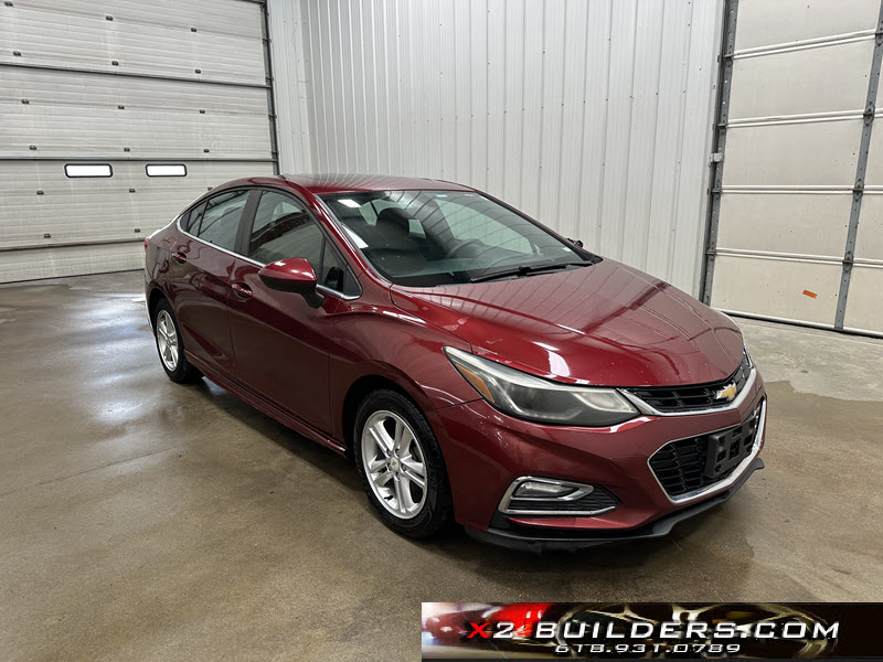 2016 Chevrolet Cruze LT photo 3