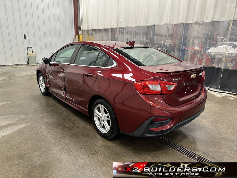 2016 Chevrolet Cruze LT photo 6