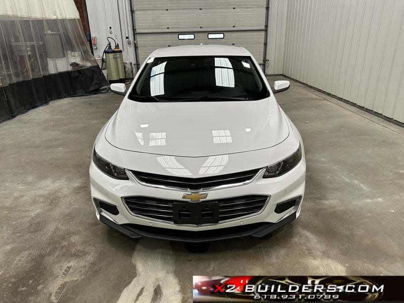 2016 Chevrolet Malibu 1LT photo 2