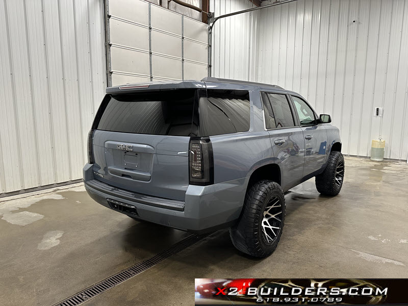 2016 GMC Yukon SLT photo 4