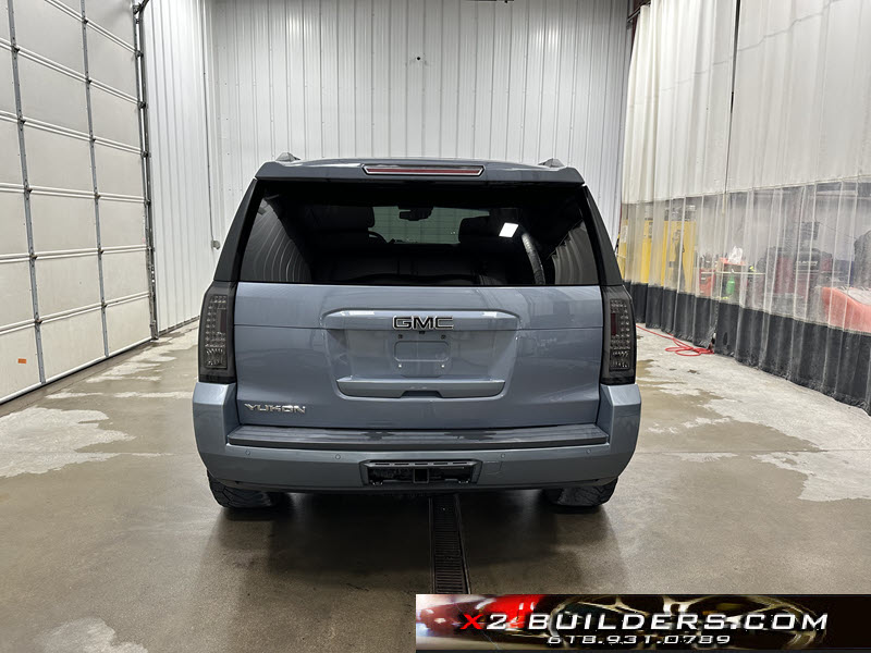 2016 GMC Yukon SLT photo 5