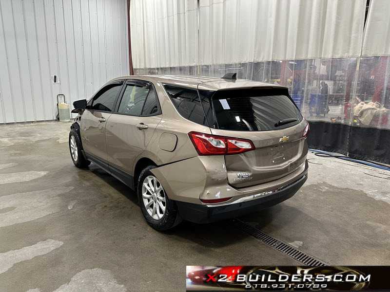 2018 Chevrolet Equinox LS photo 6