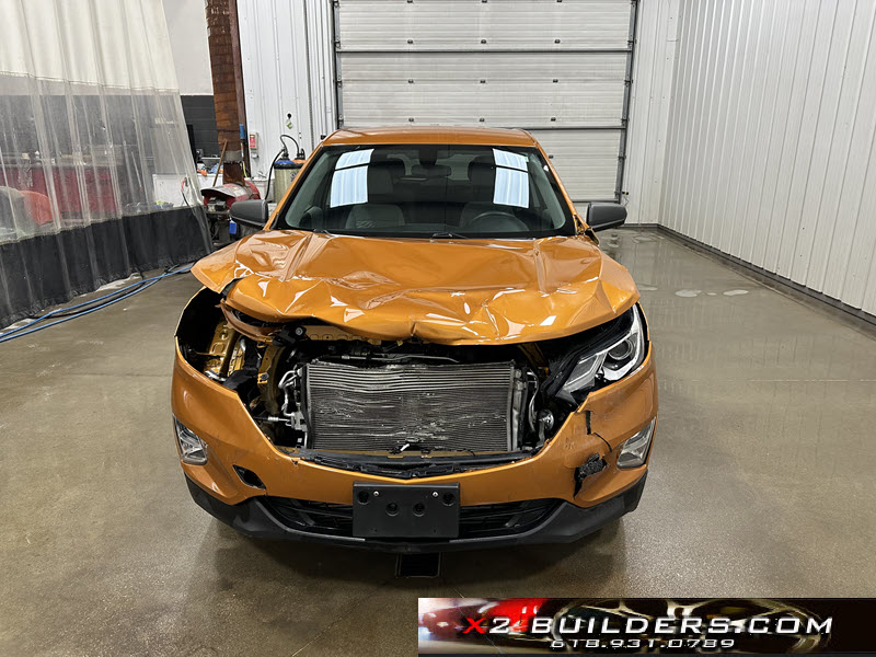 2019 Chevrolet Equinox LS photo 2