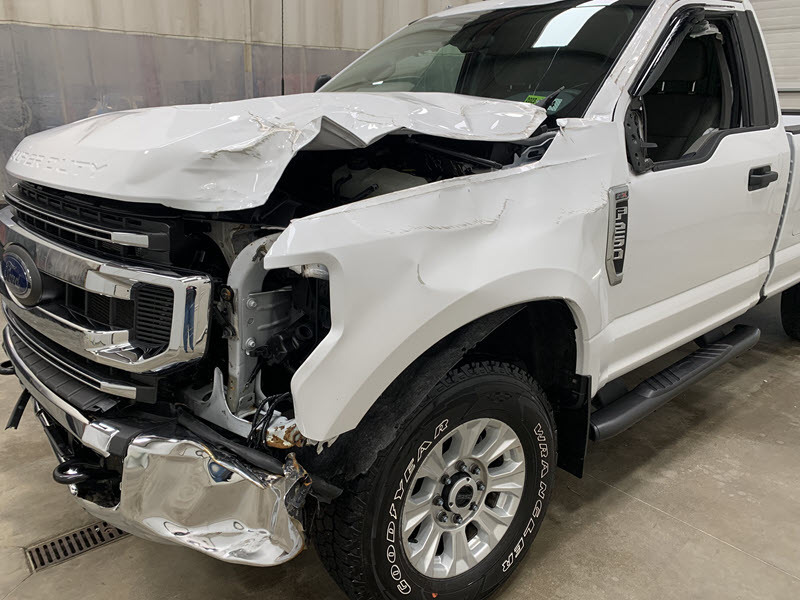 Salvage 2022 Ford F-250 SuperDuty FX4 | X2 BUILDERS