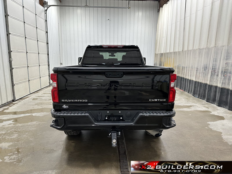 Salvage 2021 Chevrolet Silverado 2500HD Custom | X2 BUILDERS