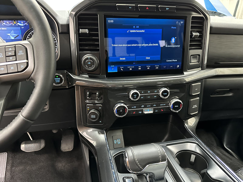 Salvage 2022 Ford F-150 XLT CLEAN TITLE 4x4 | X2 BUILDERS