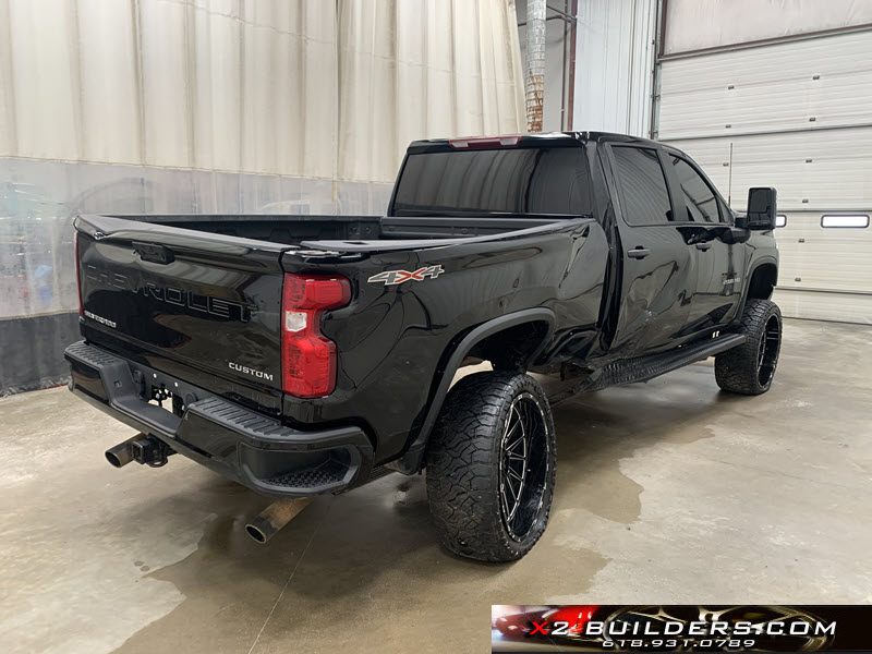 Salvage 2023 Chevrolet Silverado K2500 HD Custom 4x4 | X2 BUILDERS